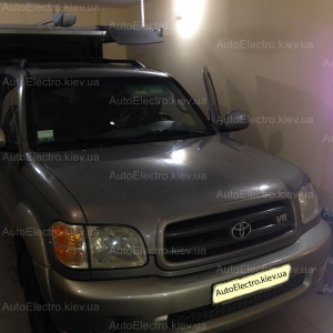 Toyota Sequoia – установка камеры заднего вида и штатной магнитолы