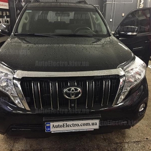 Toyota Land Cruiser 150 - установка камер заднего и переднего вида